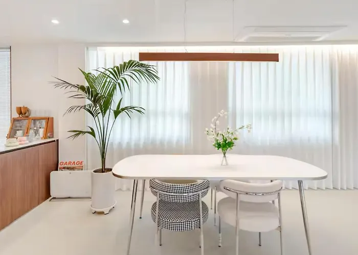 Noctiflore Acomodação com café da manhã  *